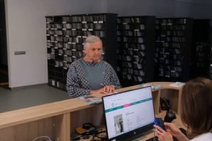 Vyresnio amžiaus žmonės atranda garsines knygas