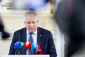 A. Anušauskas įvertino siūlymą karo prievolininkams leisti turėti ginklus: abejoja, ar tai kurs pridėtinę vertę gynybai