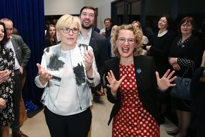 I. Šimonytės ir A. Armonaitės konfliktas pasiekė naują lygį: ant „dūžtančių lėkščių“ – milijoninės sumos