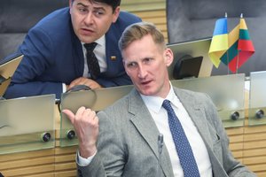 L. Jonauskas apie naują iniciatyvą dėl naktinių taikiklių: kam reikia iš naujo prikėlinėti mirusį reikalą?