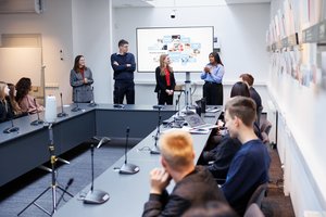 Žurnalisto profesiją lrytas.lt jau pasimatavo keli šimtai mokinių, pamokomis domėjosi ir „Bloomberg Philanthropies“ fondo atstovai