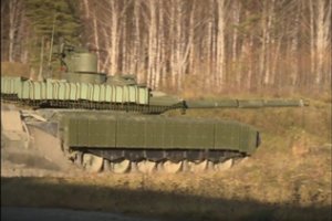 Nerimą kelianti žinia: Rusija patobulino pažangiausią savo tanką