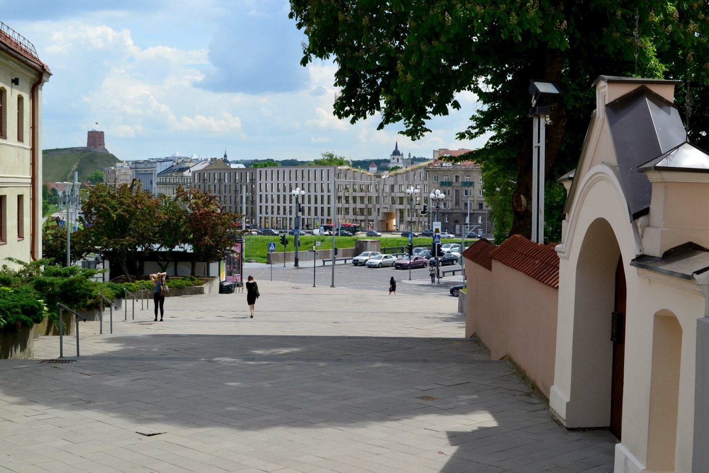 Vilniaus miesto savivaldybė pritarė atnaujintiems daugiabučio Žygimantų gatvėje projektiniams pasiūlymams.<br>„Architektūros kūrybinė grupė“ vizual.