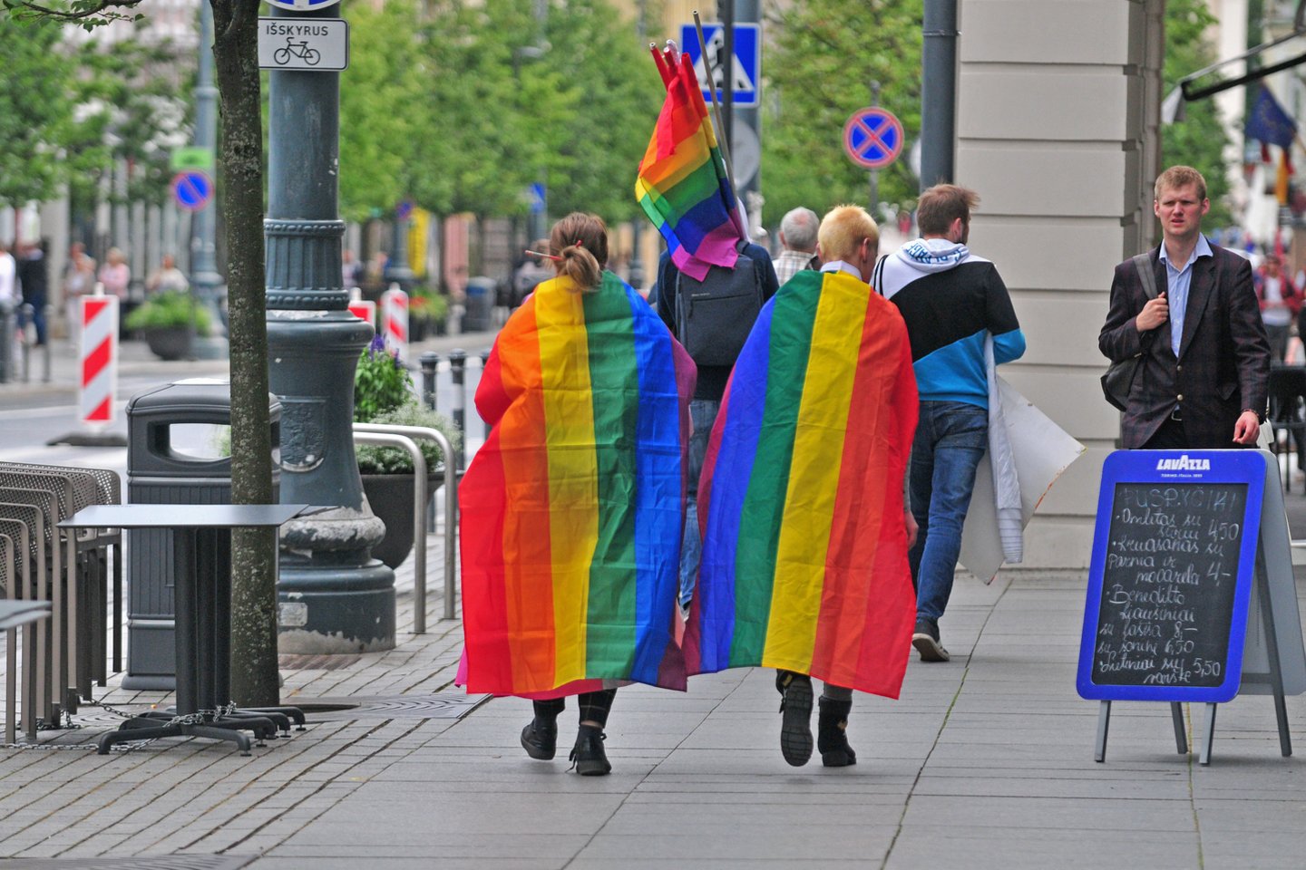 Vyriausybei pateikus siūlymą atsisakyti nuostatos, draudžiančios nepilnamečiams pasakoti apie homoseksualių asmenų santykius, kilo dar viena diskusijų banga.<br>A.Vaitkevičiaus nuotr.
