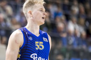 „Pieno žvaigždės“ namuos susitvarkė su Mažeikių ekipa