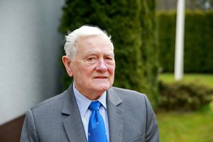 Išskirtiniame pokalbyje – atviri gimtadienį mininčio V. Adamkaus prisipažinimai: „Tai Almai kainavo daug ašarų“