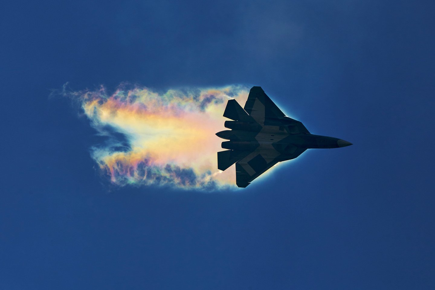  „Telegram“ kanalas „eRADAR“, glaudžiai susijęs su Ukrainos kariuomene, pranešė, kad danguje virš Luhansko srities aktyviai veikia naujos kartos Rusijos daugiafunkcinis naikintuvas „Su-57“.<br> Wikimedia commons
