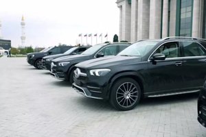 R. Kadyrovas nupirko amerikietiškus visureigius kariavusiems Ukrainoje: nepaisė V. Putino reikalavimo