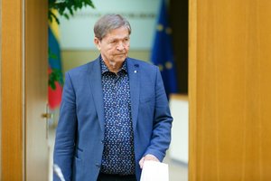 Švietimo ir mokslo komitetas spręs mokyklų vadovų atšaukimo iš pareigų klausimą: galiojanti praktika yra ydinga