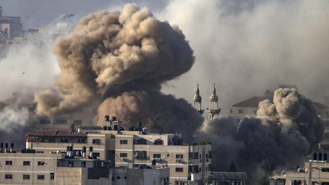 Izraelis teigia prasiveržęs iki Gazos miesto centro: atakuojama „Hamas“ infrastruktūra ir kovotojai