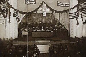 Apie tai, kaip Vincas Mickevičius-Kapsukas prieš 100 metų kūrė Litbelą, – pasiutusiai juokingai