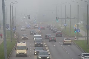 Vairuotojams – priminimas: nuo penktadienio keliuose įsigalioja svarbus draudimas