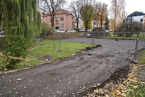 Kauniečiai nesuprato, kodėl statybininkai sudarkė jaukų miesto skverą: priežastis nustebino