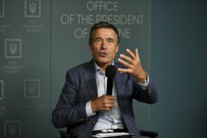 Buvęs NATO generalinis sekretorius: Ukrainą reikia priimti į bloką be okupuotų teritorijų