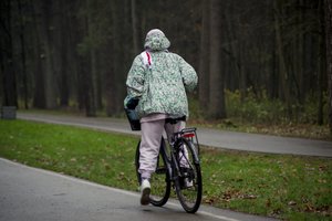Dviratininkai nepasiduoda – pastatė dar naujų kelio ženklų ir siekia oficialių KET pakeitimų