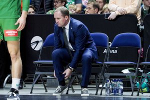 Po pralaimėjimo žaibavęs K. Maksvytis metė akmenį žaidėjams: „Turbūt jau jiems nusibodo žaisti krepšinį“