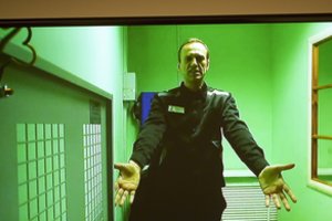 Rusijoje įkalinta už tariamą „ekstremizmą“ teisiama A. Navalno bendražygė