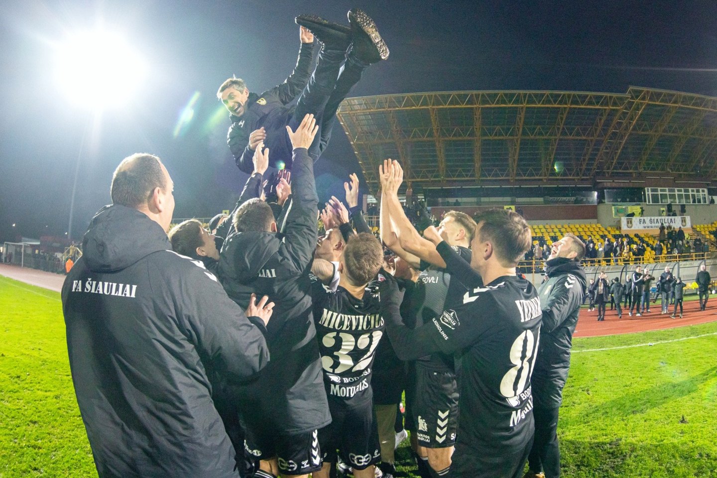 „FA Šiaulių“ ekipa iškovojo A lygos bronzos medalius.<br>„FA Šiauliai“ komandos nuotr.