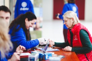 Pakvietė vienu dūriu išbandyti sergančiųjų diabetu kasdienybę: sunku įsivaizduoti tokią procedūrą reguliariai