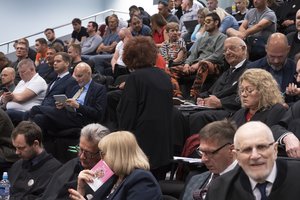 Keturiems kaltinamiesiems riaušių prie Seimo byloje už nedalyvavimą teismo posėdyje skirtos piniginės baudos