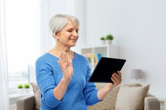 Šių metų akcija „Senjorų dienos internete“ kviečia atrasti technologijų galimybes