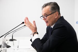 Šaltiniai: E. Bajarūnas su teisininkais aptarė galimybę teismui skųsti URM sprendimus