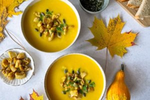 Moliūgų sriuba su vištiena: sotu, gardu ir rudeniška