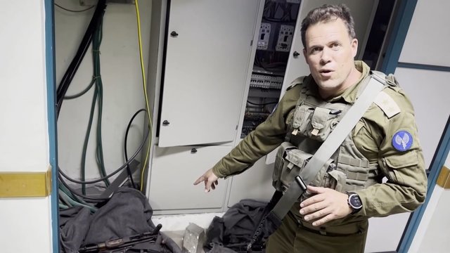 Izraelio kariuomenė paviešino vaizdo įrašą: teigia Al-Šifos ligoninėje radusi „Hamas“ ginklus