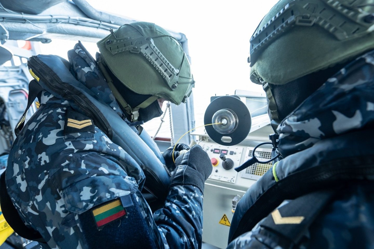 Karinės jūrų pajėgos demonstravo kaip vykdoma išminavimo operacija Baltijos jūroje.<br>Lietuvos kariuomenės / A. Čemerkos nuotr.