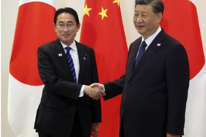 Xi Jinpingas: Kinija ir Japonija turi „tinkamai spręsti nesutarimus“