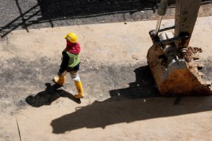 Tokia statistika šokiruoja: atskleidė, kiek statybininkų darbe žuvo šiemet