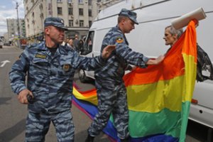 Rusijoje užsimota uždrausti LGBTQ „judėjimą“