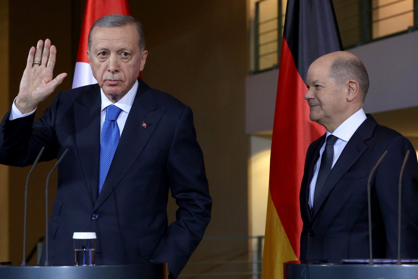 R. T. Erdoganas ir O. Scholzas.<br>EPA-ELTA nuotr.