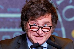 Argentinos prezidento rinkimus laimėjo autsaideris Javieras Milei