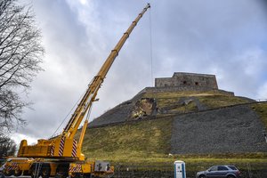 Gedimino kalno šlaite pastebėtas įtrūkimas: pradedami stabilizavimo darbai