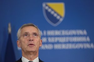 NATO vadovas perspėja dėl „piktybiško“ Rusijos kišimosi į Bosnijos reikalus
