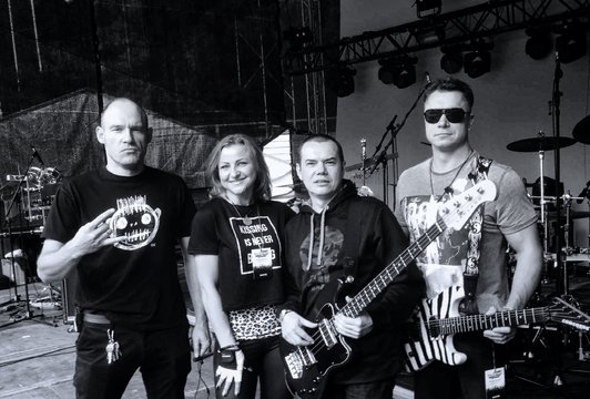 Grupė „Airija“ grįžta dviem koncertams: pristatys savo istorinio albumo „Yra“ vinilą