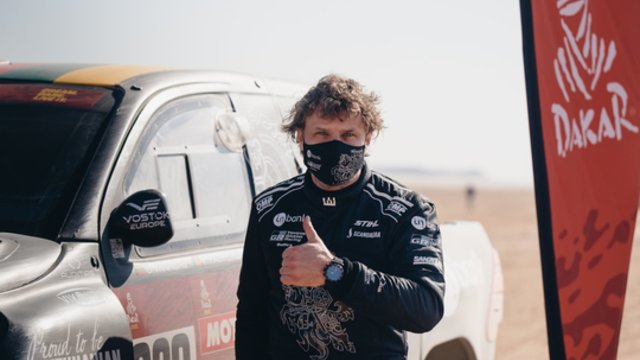 B. Vanagas pristatė pokyčius: pademonstravo Dakaro automobilį ir supažindino su naujais komandos nariais