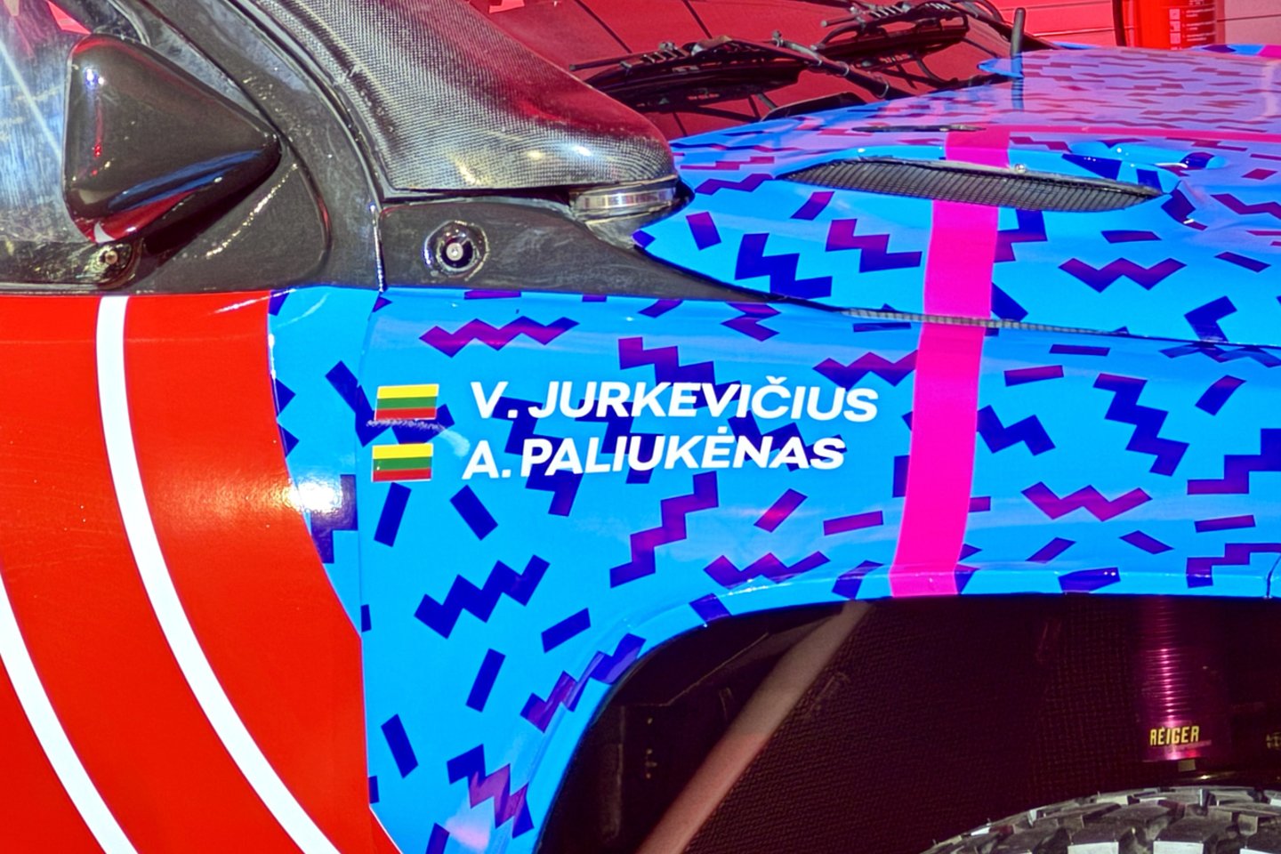 Automobilį dvyliktajam Dakarui pristatęs B. Vanagas užsiminė apie lietuviams dar nepasiektus rezultatus<br> V. Ščiavinsko nuotr.