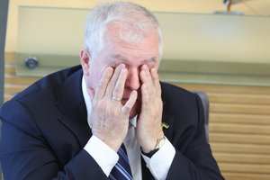 G. Landsbergiui įspėjant apie artėjančias grėsmes, A. Anušauskas dramatiškų pokyčių neįžvelgia: situacija nei geresnė, nei blogesnė