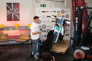 M. Siliūnas pasiruošęs Dakarui: starto nenužudė net sudegęs motociklas