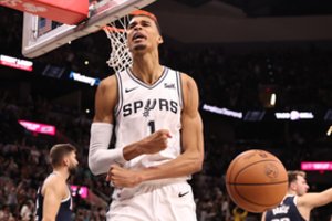 V. Wembanyamos debiutiniai NBA marškinėliai buvo parduoti už rekordinę sumą