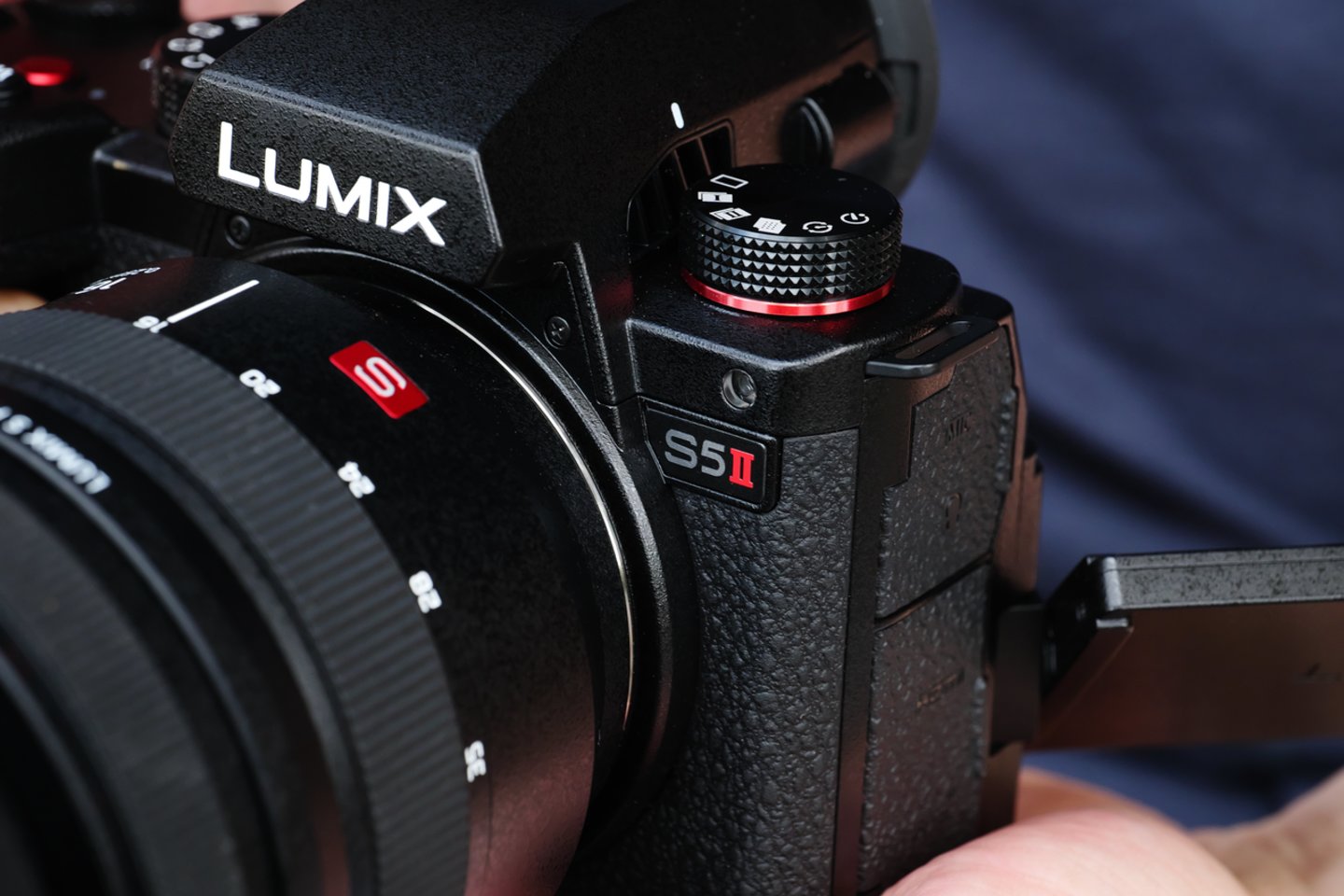 Intuityvus bei paprastas „Panasonic“ „Lumix S5II“ ir „Lumix S5“ fotoaparatų valdymas užtikrins, kad dovana džiaugsis ir pažengęs fotografijos entuziastas, ir visiškas naujokas.