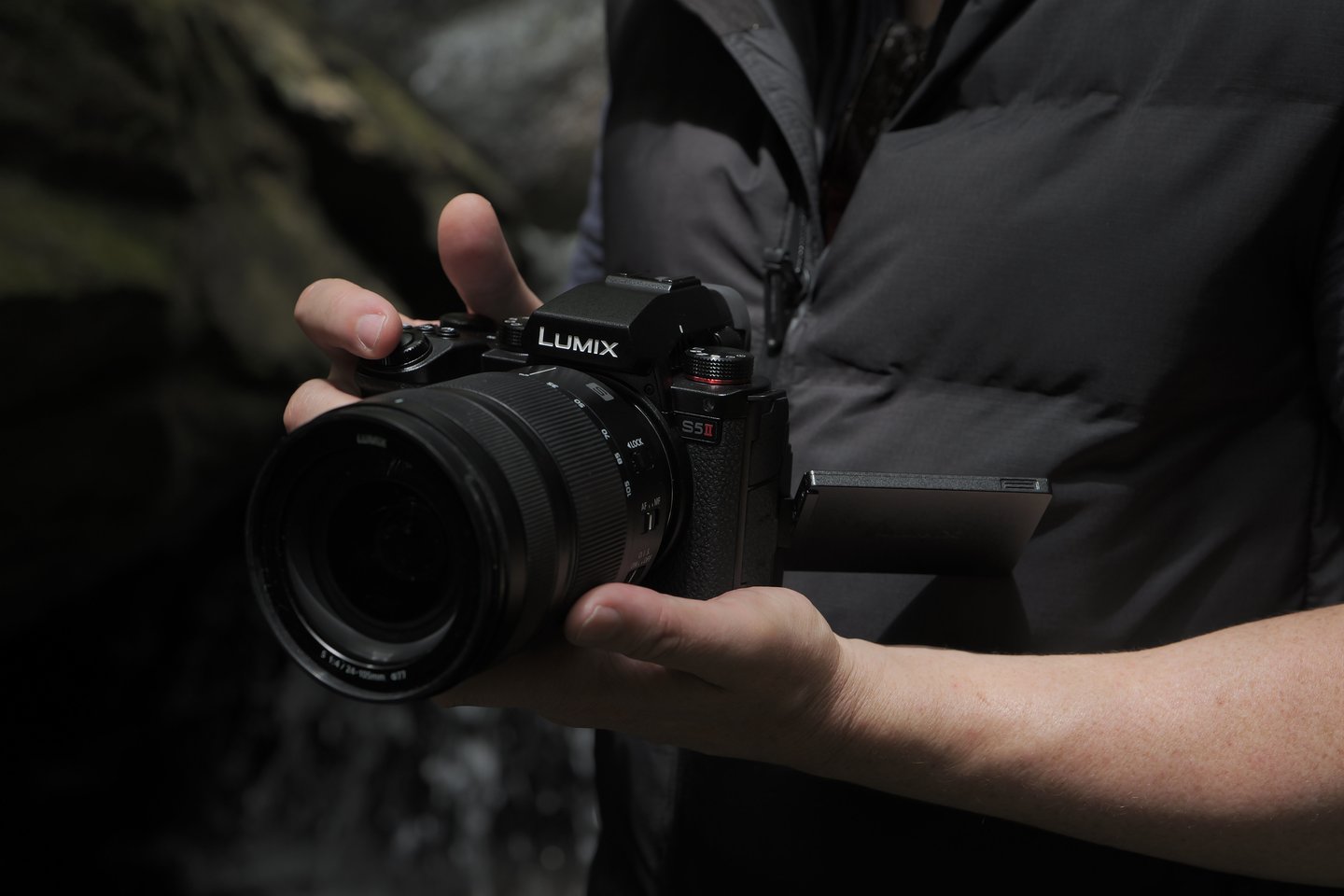 Intuityvus bei paprastas „Panasonic“ „Lumix S5II“ ir „Lumix S5“ fotoaparatų valdymas užtikrins, kad dovana džiaugsis ir pažengęs fotografijos entuziastas, ir visiškas naujokas.
