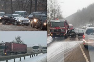 Pūgos padariniai Kaune: miestą ir jo apylinkes surakino spūstys, pasipylė avarijos ir kritika kelių tvarkytojams