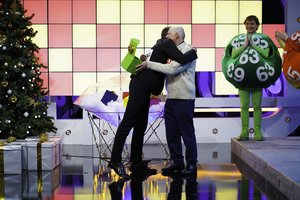 2024-uosius pasitikite su keturiais žiedais: per Kalėdas „Teleloto“ siūlys laimėti 25 „Audi“