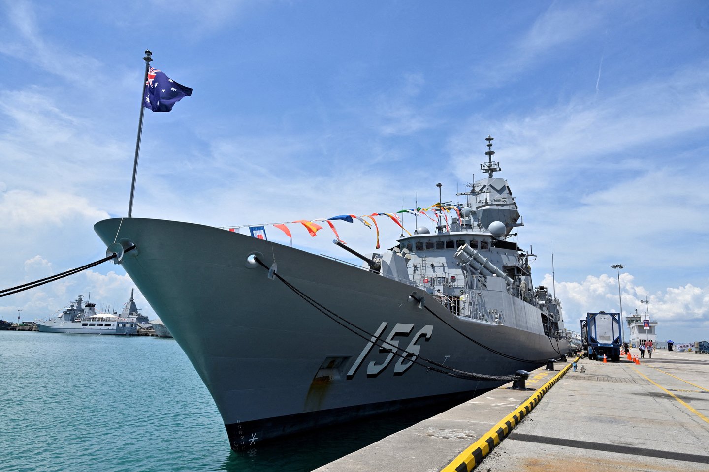 Taipėjus: Taivano sąsiauriu praplaukė Australijos karo laivas.<br>Reuters/Scanpix nuotr.
