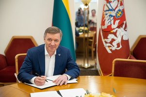 R. Karbauskis inicijuoja Labdaros ir paramos fondo „Dronų sąjunga“ sukūrimą