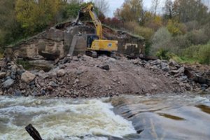 Kėdainių rajone griaunama užtvanka: sieks atkurti natūralią Nevėžio upės vagą
