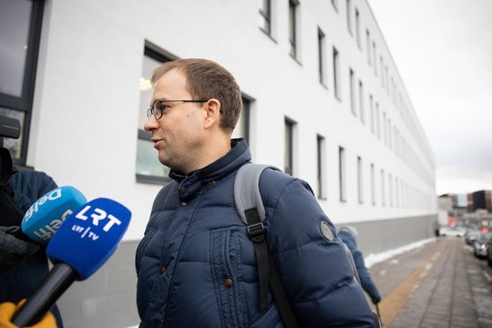  Vytautas Gapšys atvyko į Vilniaus apskrities vyriausiąjį policijos komisariatą.<br> A.Ufarto (ELTA) nuotr.